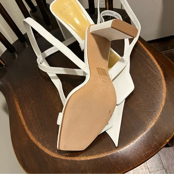 Alexandre Birman Women's  Bow-Tie White Leather Sandals Pumps - Picture 6 of 9